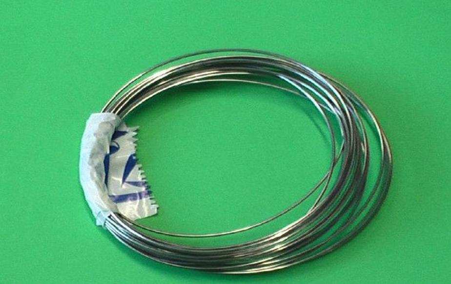 Hooks for leads, stainless wire
